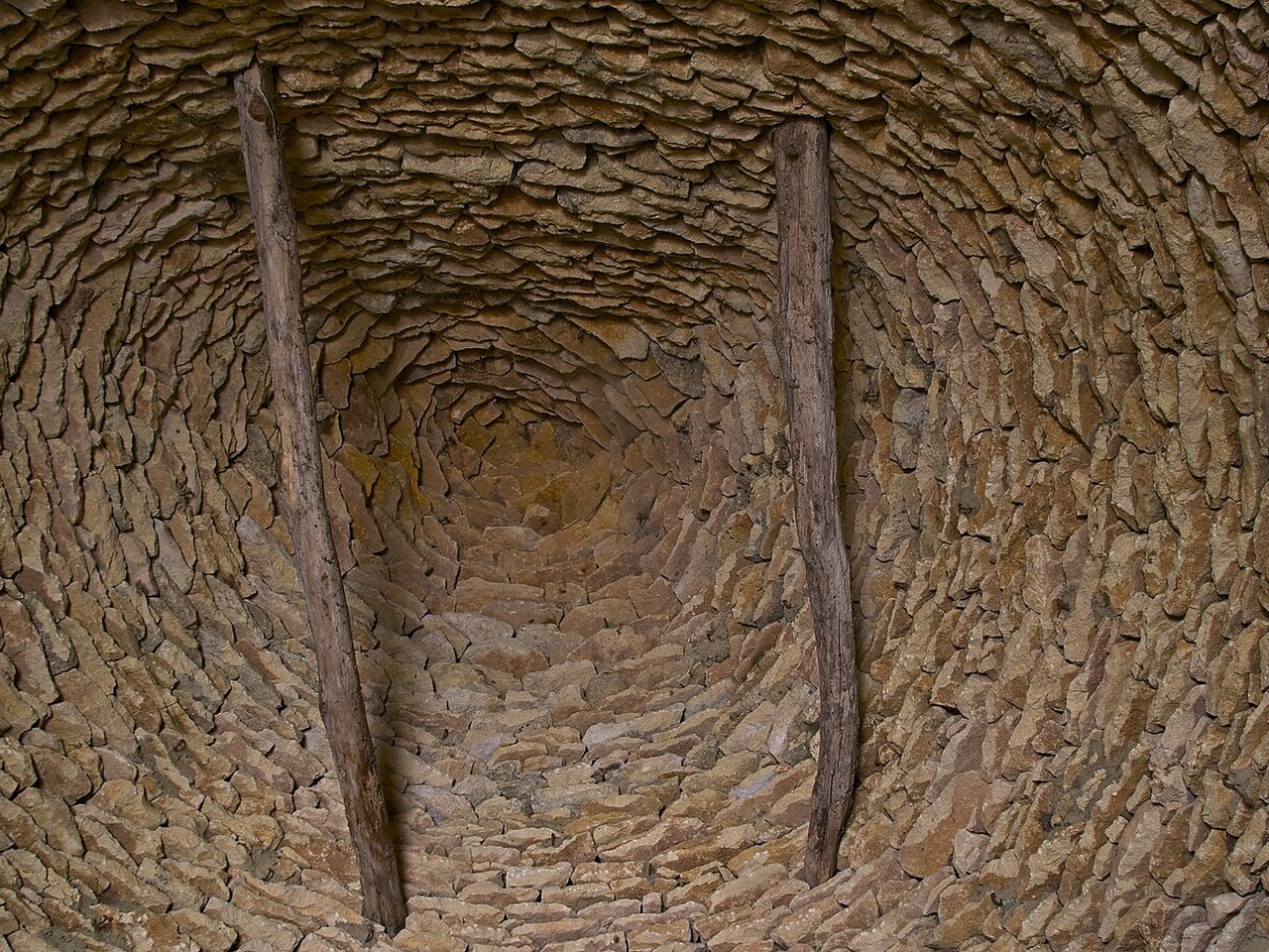 Het gewelf binnen een hut