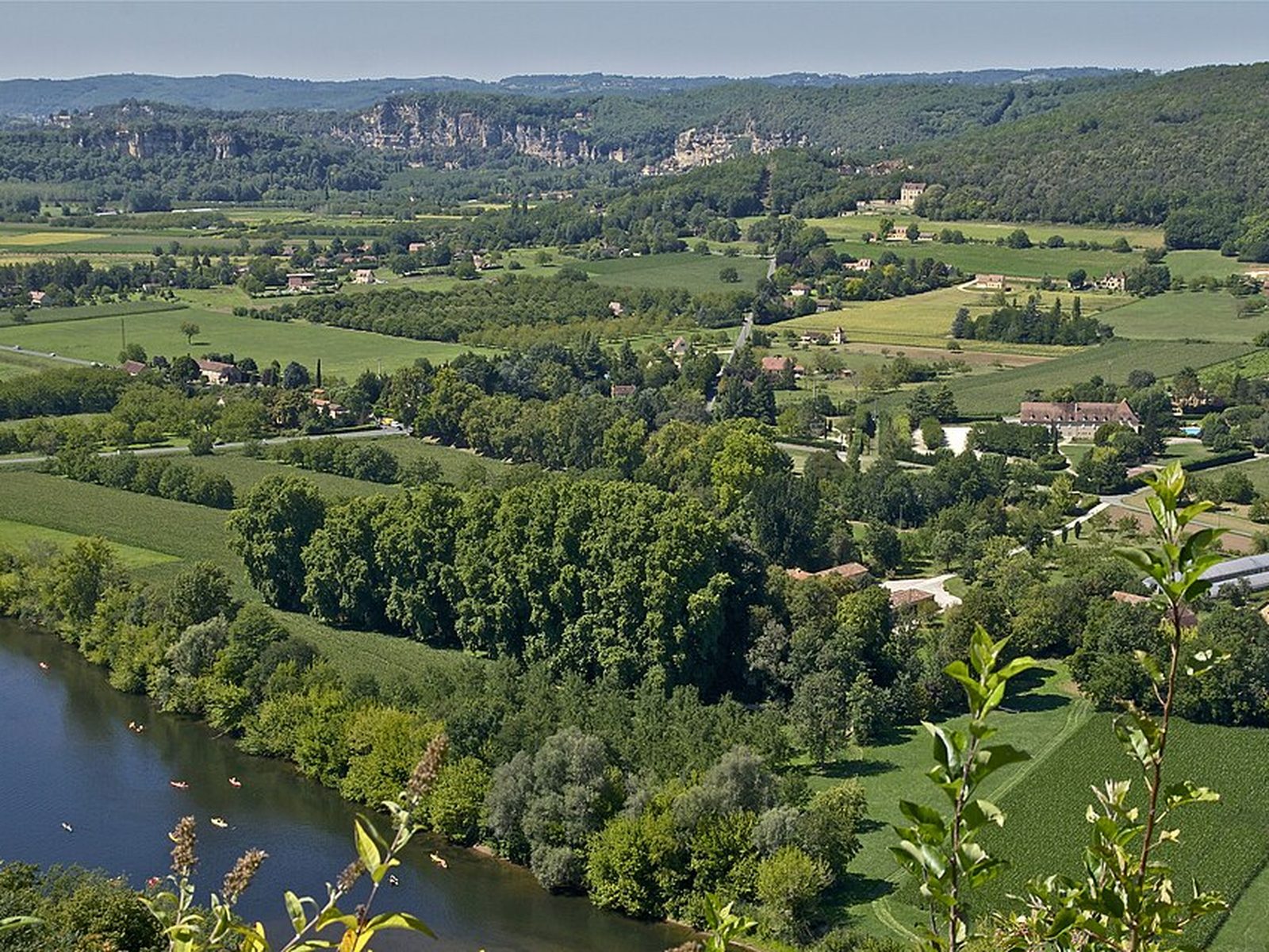 Panorama over de Dordogne-vallei vanaf de rots