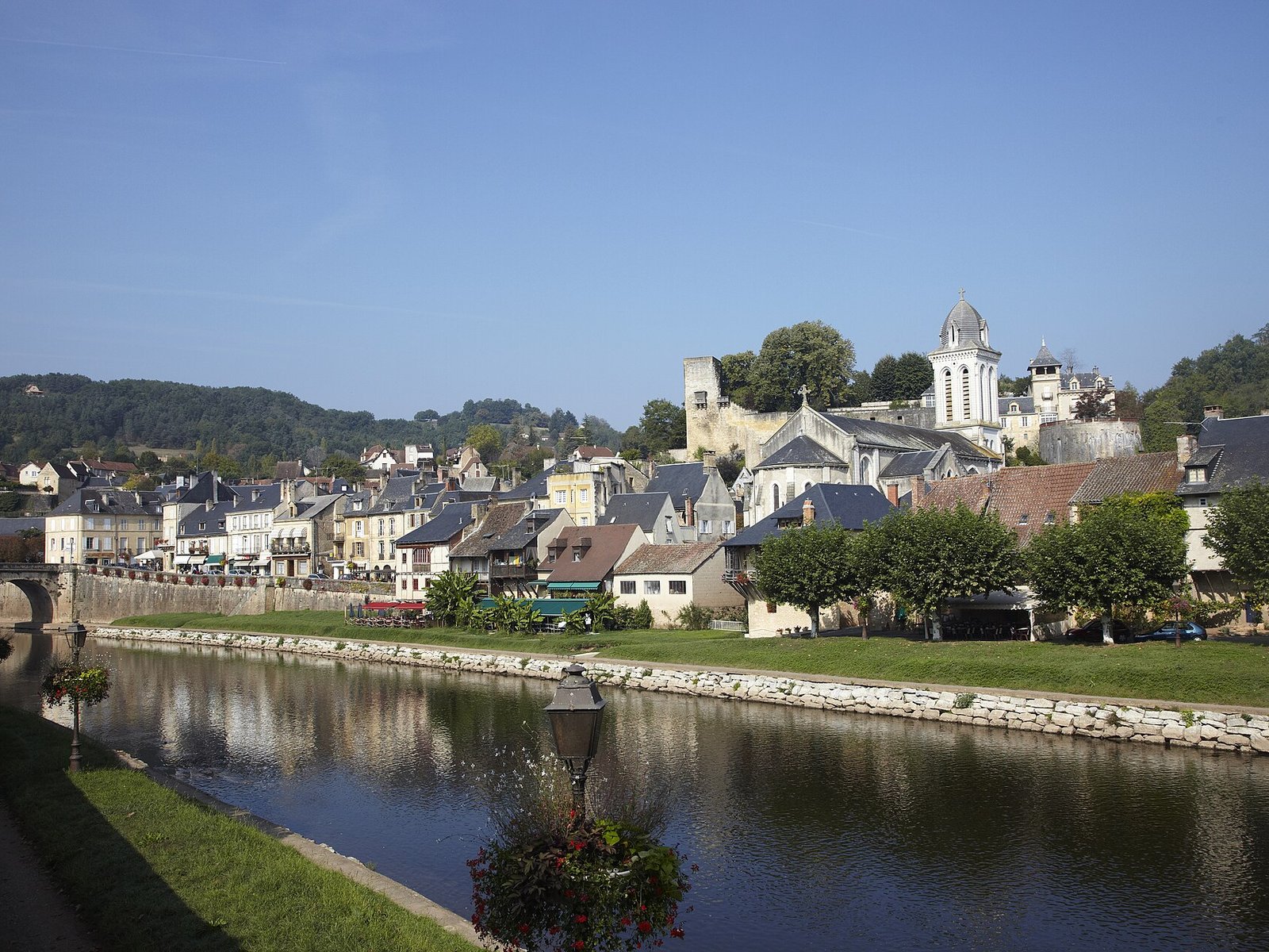 Montignac langs de oever van de Vézère