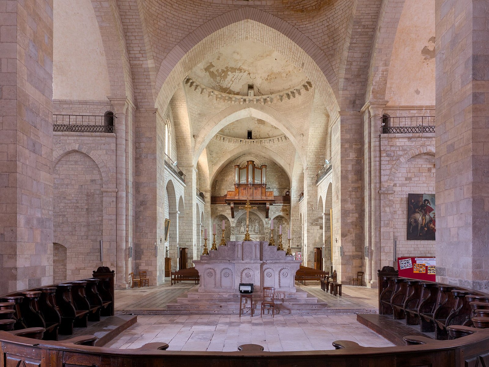 Binnen in de abdijkerk Sainte-Marie